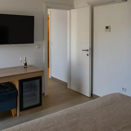 Sangulin Palace V 招待所 比奥格勒·纳·莫鲁