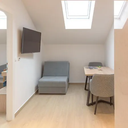 Sangulin Palace V Guest house Biograd Na Moru