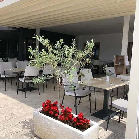 Sangulin Palace Hotel 4*