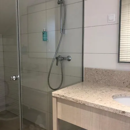 招待所 Sangulin Palace V 4*