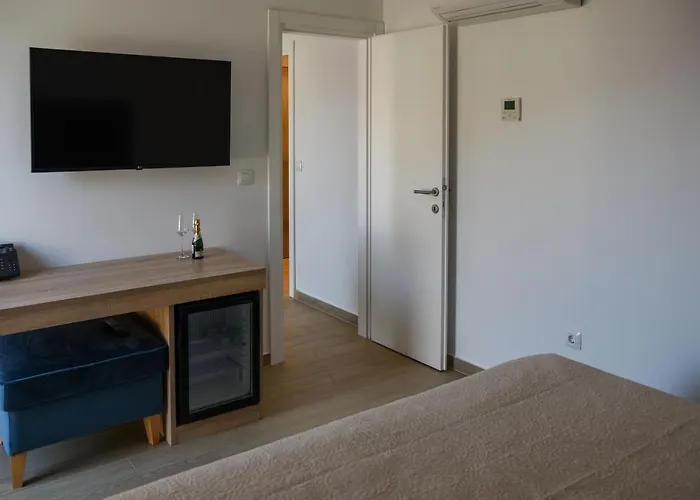 Sangulin Palace V Pensionat Biograd Na Moru