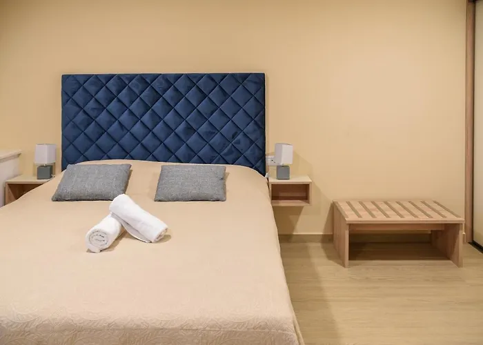 בית הארחה Sangulin Palace V