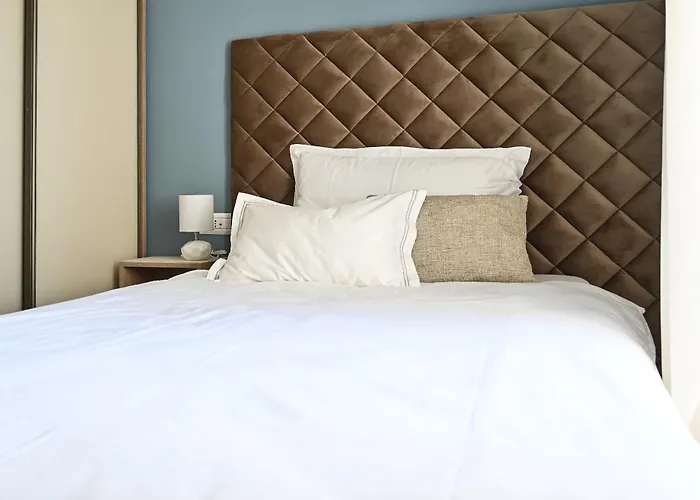 Sangulin Palace V בית הארחה 4*