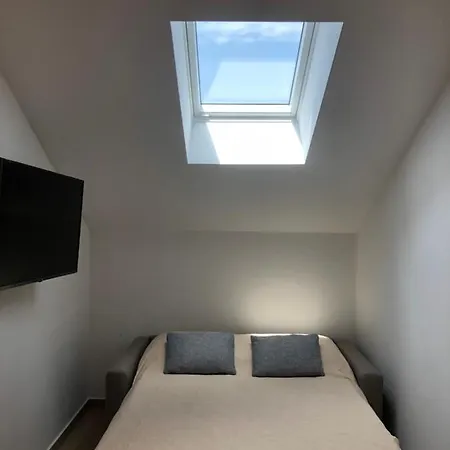 Gasthuis Sangulin Palace V