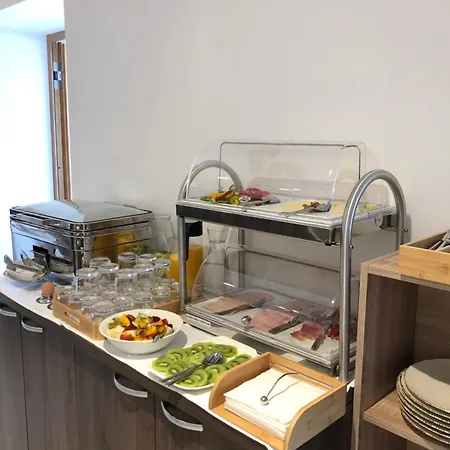 Gasthuis Sangulin Palace V 4*