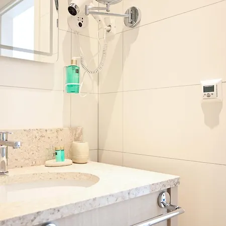 Gasthuis Sangulin Palace V Biograd Na Moru