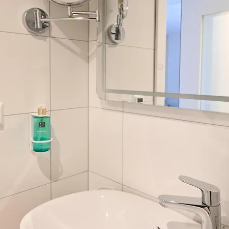 Sangulin Palace V Gasthuis